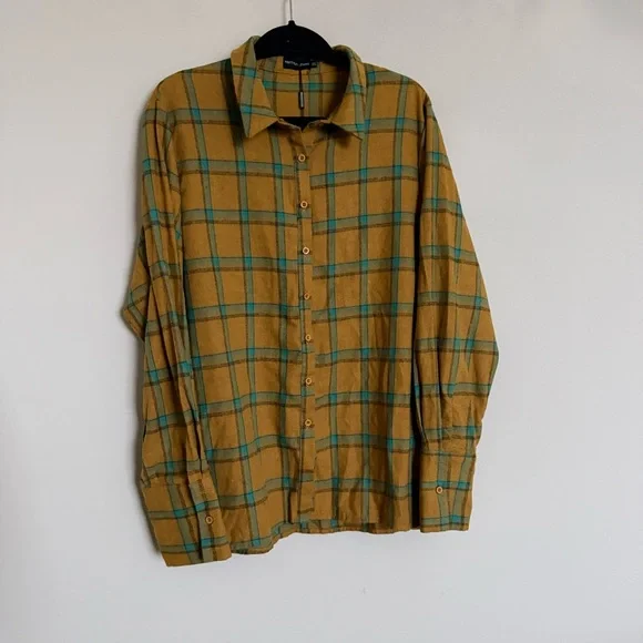 PrettyLittleThing Mustard Plaid Button Up Shirt One Size - Picture 3 of 9
